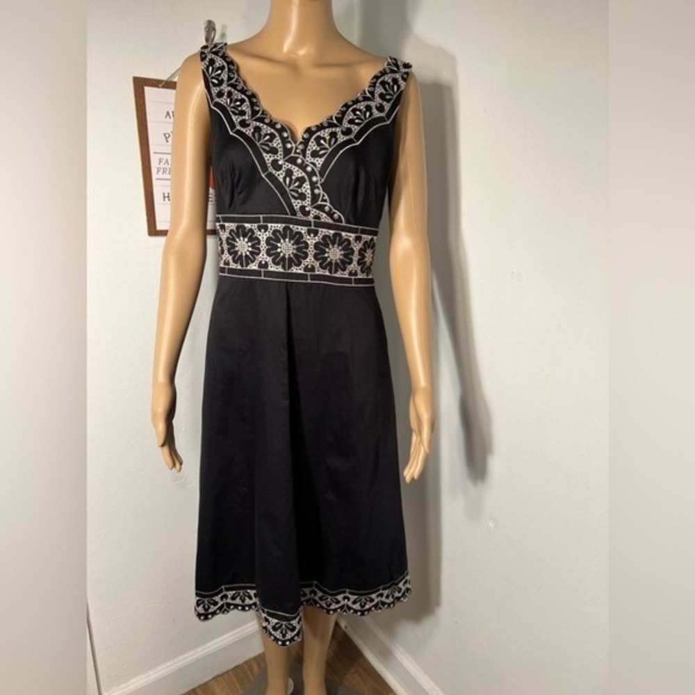 Anne Taylor, 4, silver satin embroidered geometric shapes throughout, Deep V